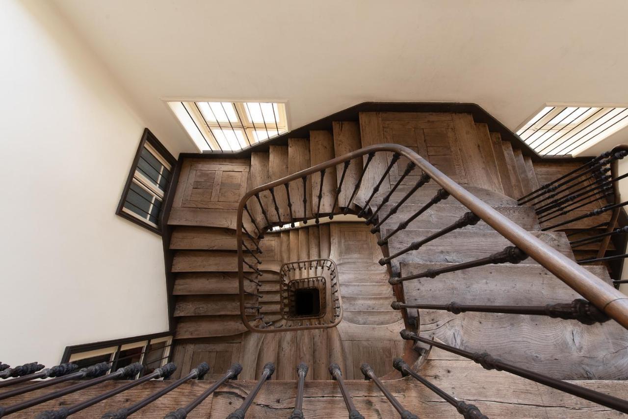Appartement Charmand Duplex Avec Vue Sur La Cite & Les Toits à Carcassonne Extérieur photo
